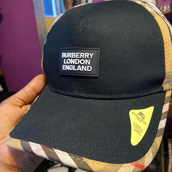Burberry Fitted Cap - Picture 3 of 6